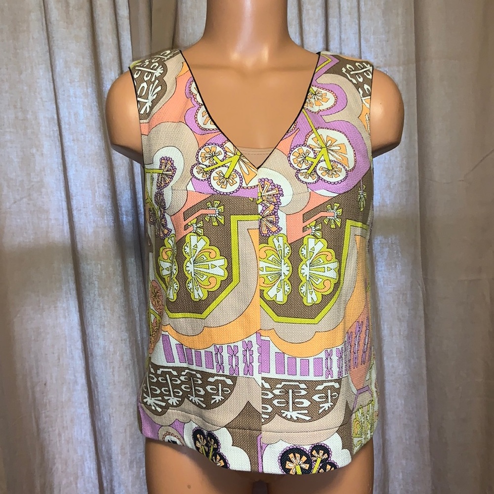 Trina Turk sleeveless top silk/linen 70’s inspired colors small made in USA